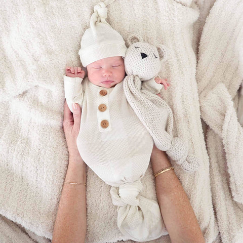 Big Check Bamboo Waffle Newborn Baby Knot Gown & Hat Set | Sand